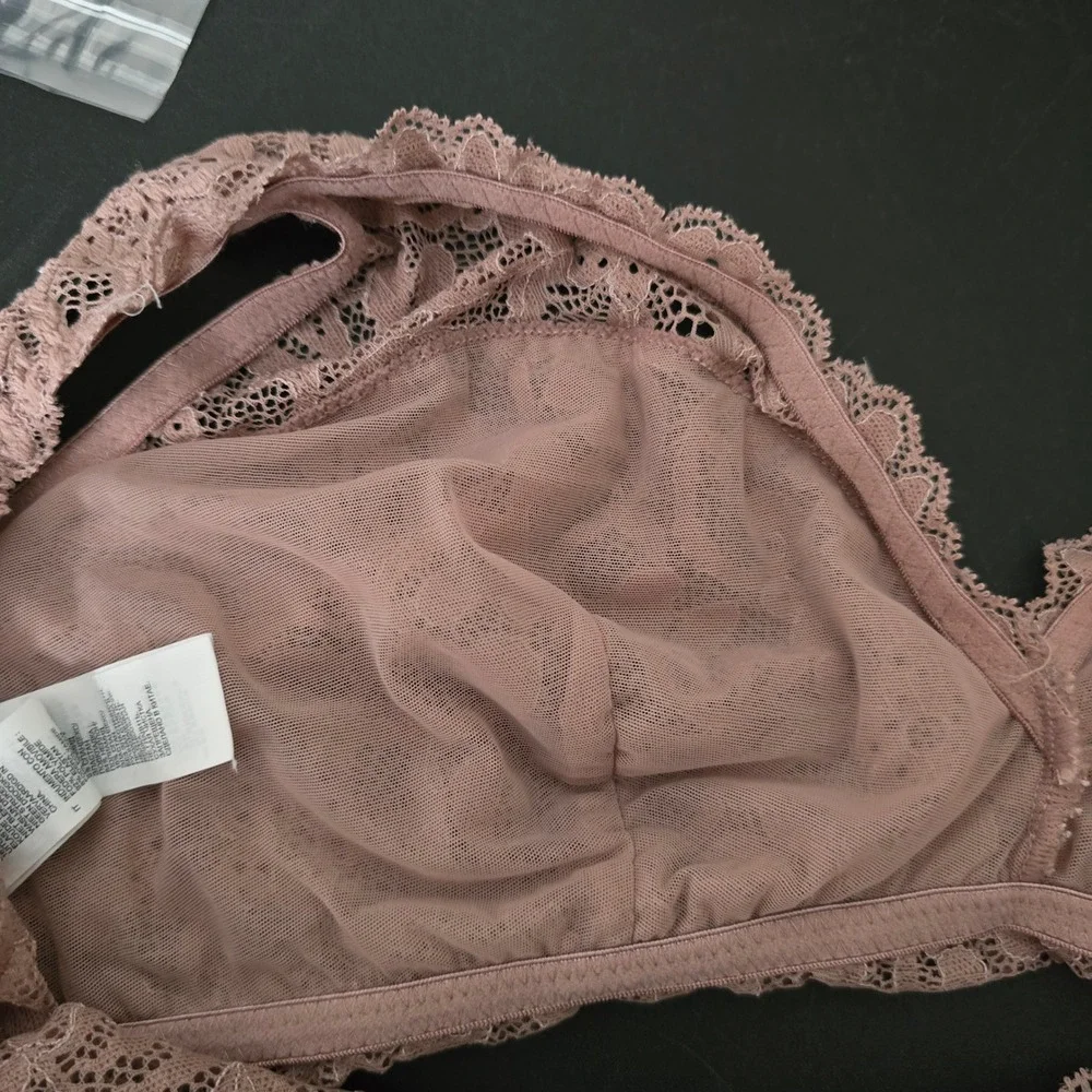 Forever 21 Plus Lace Bralette Mauve Pink Floral Wireless Lingerie Top Size 0X/XL